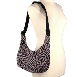 EUC BAGGU Medium Crescent Indigo Trippy pattern